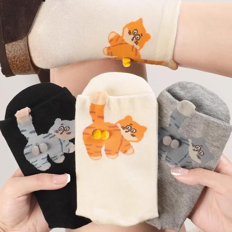 3 Pairs Cute Cotton Cat Socks with Balls Soft Comfy Fit All Seasons Christmas Gifts Stocking Stuffers Funny Socks Cuff Halloween Face Embroidered Socks Pink