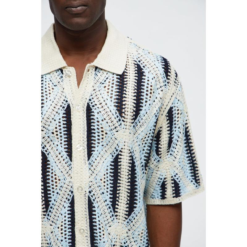 Cropped Relaxed Triangles Knit Closed Collar Shirt - Blue/Combo